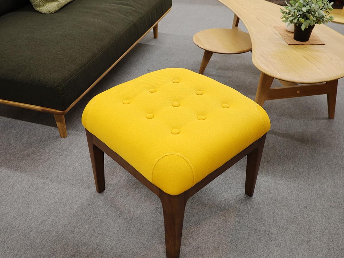 【撮影商品】お部屋のアクセントになるスツール