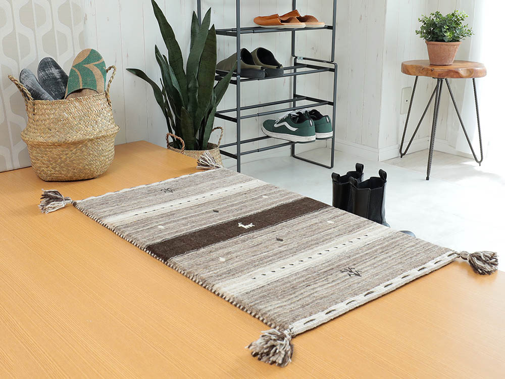 手織り玄関マット 然ウール100 北欧風デザインで空間を彩る ☆然ウール100% 手織り玄関マット 北欧風デザインで空間を彩る