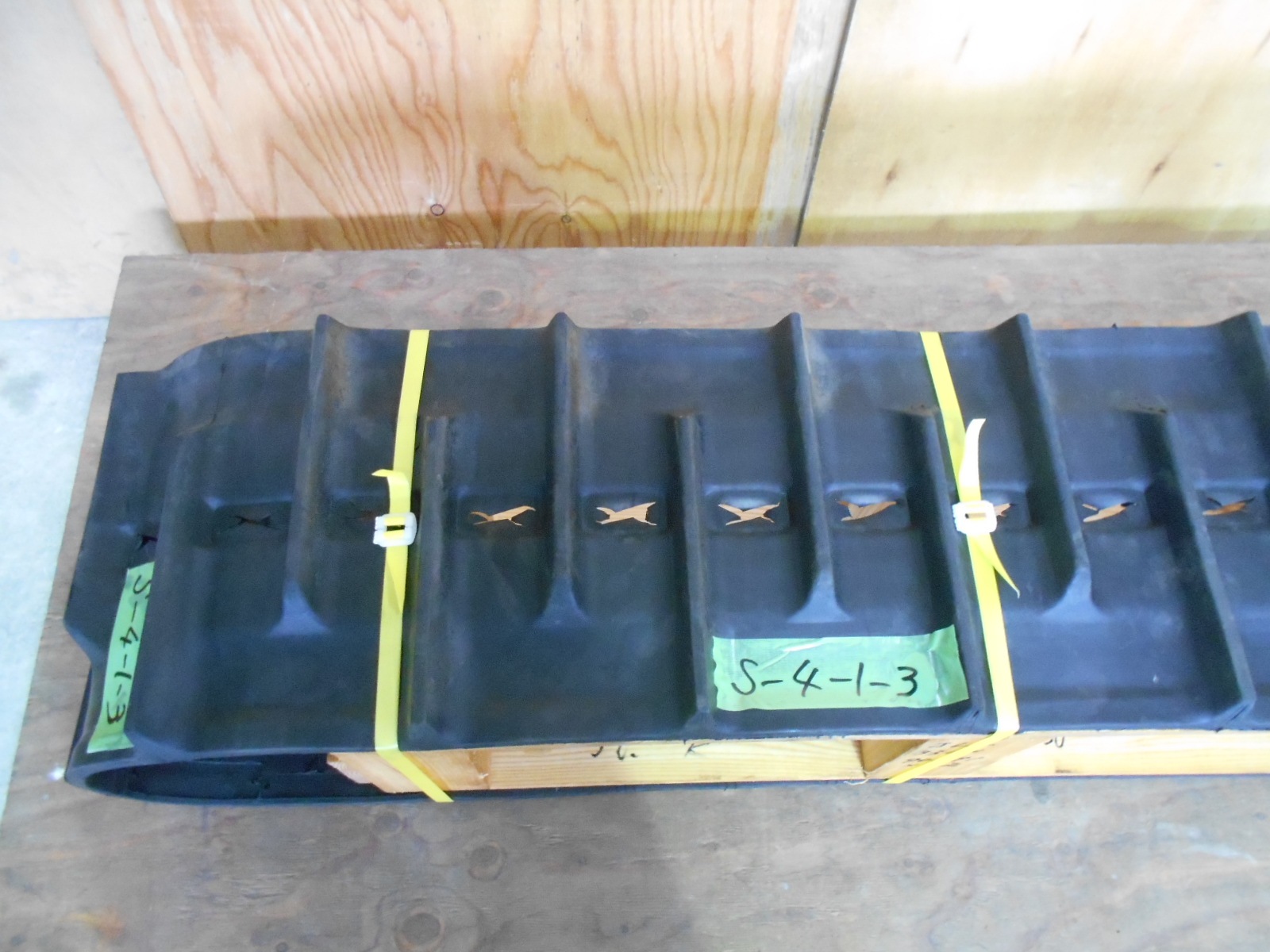 ��������  JLL�����  330��90N91��32�����������������ֹ�4-1-3