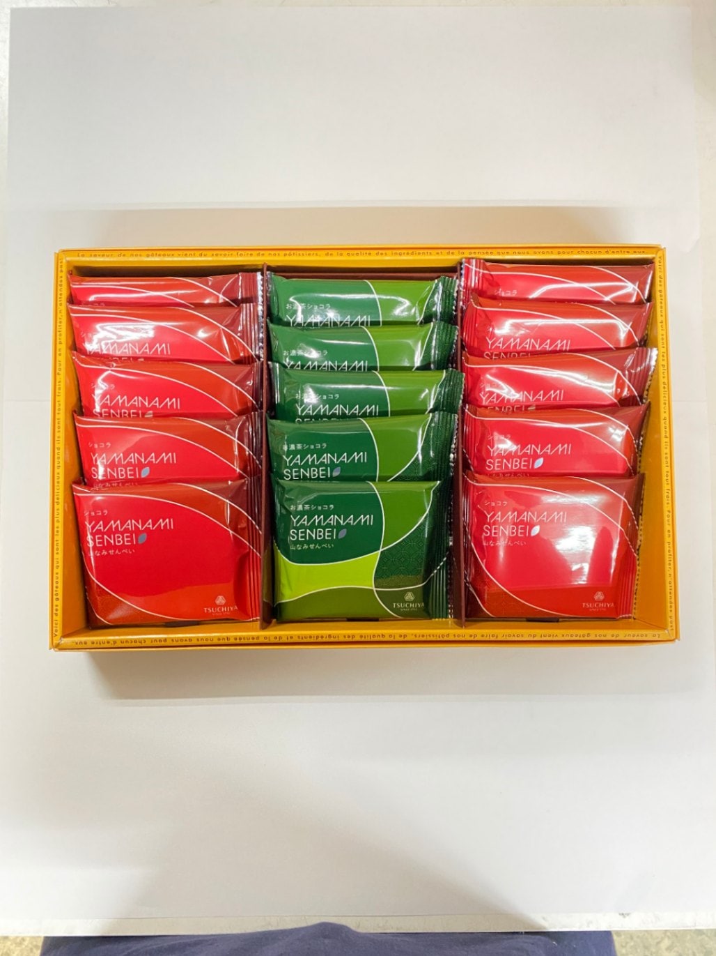 ショコラ山なみせんべい/お濃茶ショコラ山なみせんべい15枚入