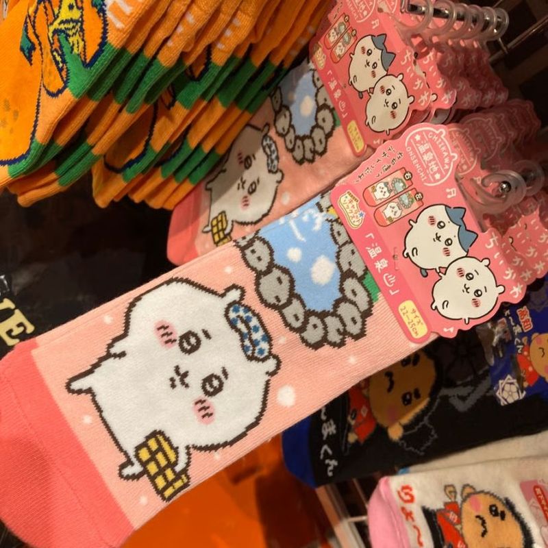 《温泉地限定》ちいかわ 靴下