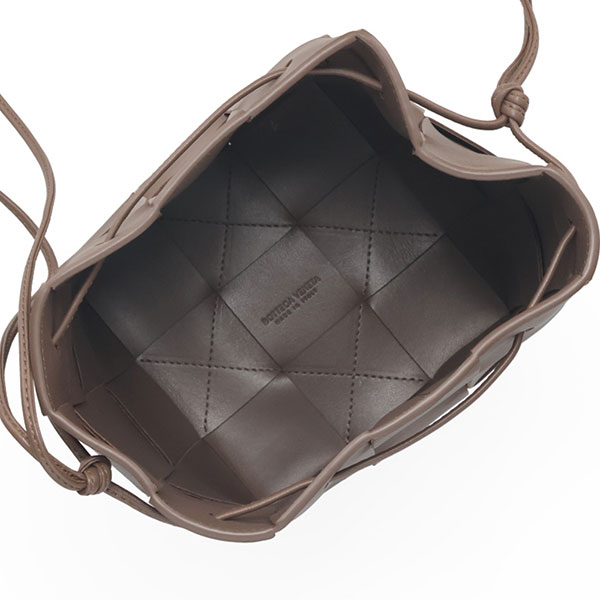 BOTTEGA VENETA(ボッテガヴェネタ) スモール カセット クロスボディ  