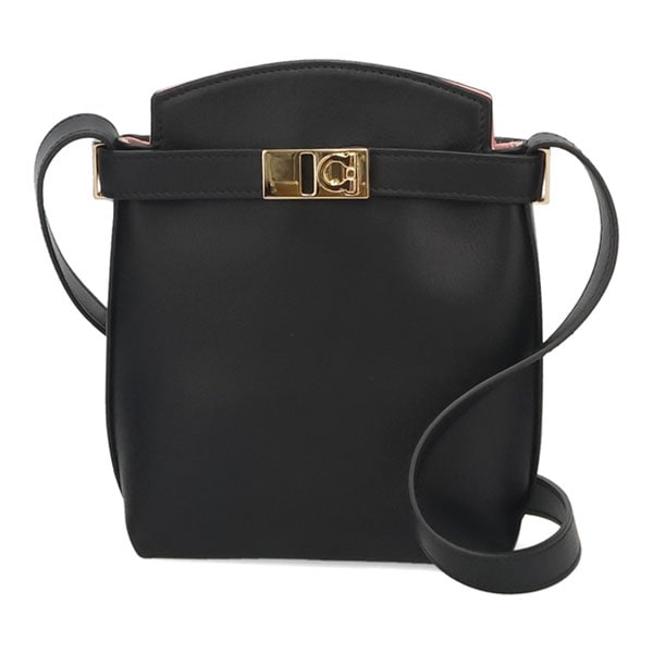 ☆新品同様極美品☆フェラガモ　ガンチーニ　２wayバック　ブラック　保存袋付き ☆新品同様極美品☆フェラガモ ガンチーニ 2wayバック ブラック 保存