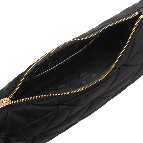 プラダ バッグ レディース PRADA ラージ パデッド リナイロンバッグ