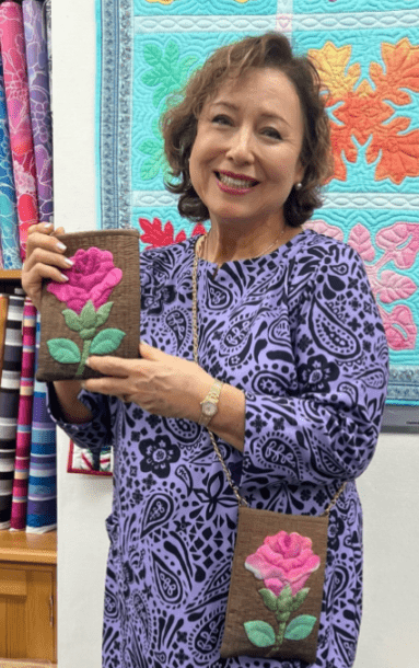 アップリケROSEのサコッシュ