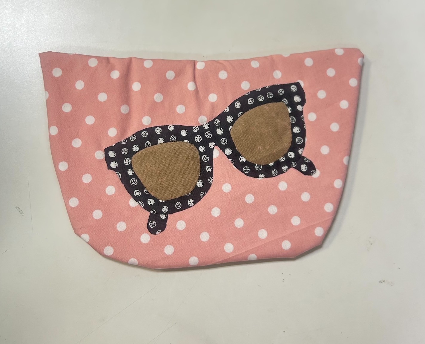 サングラスのミニバッグ（ピンク）