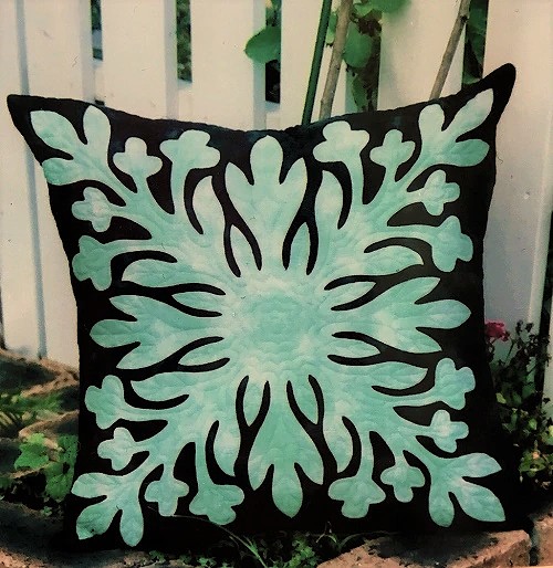 ８つの島のクッション～ヒナヒナ～