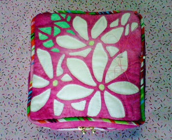 ティアレのスクエアソーイングケース