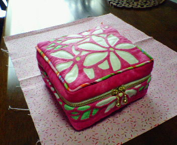 ティアレのスクエアソーイングケース