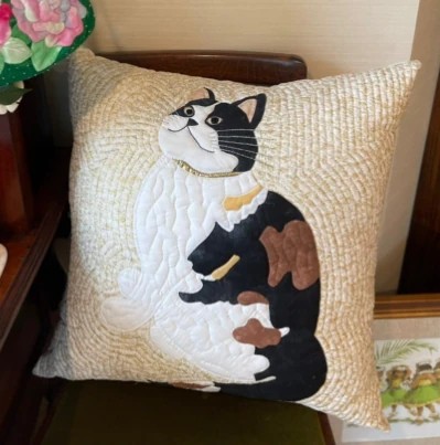 Mikeのクッション