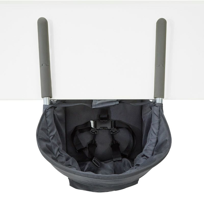 [2台セット]テーブルチェア イージーフィット(収納袋付き) 立ち上がりを防ぐ5点式シートベルト シートは洗濯OK［レンタル］