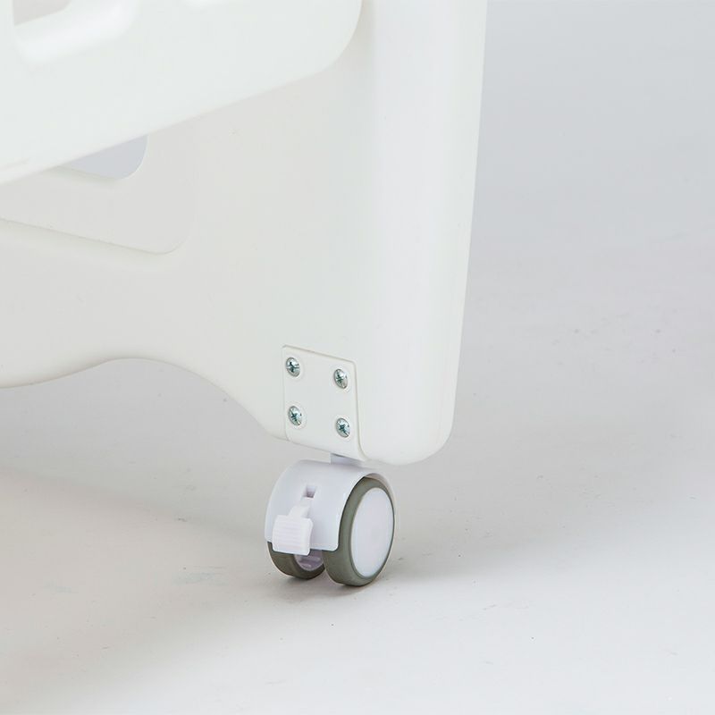 ベビーベッドsakutto【専用マット付】組立かんたんでお手入れも楽々なプラスチック製ベビーベッド［レンタル］