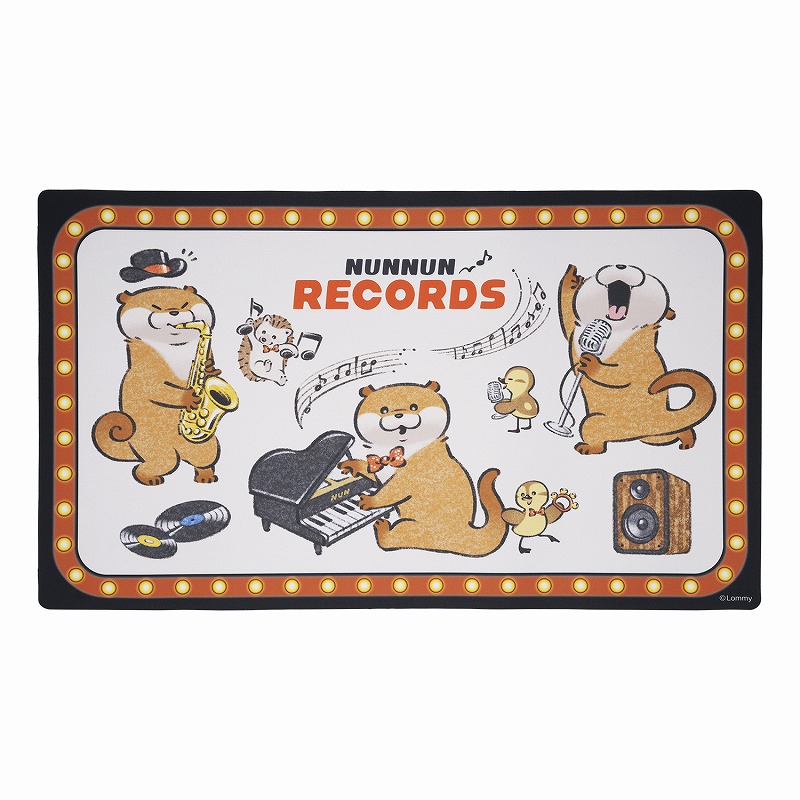可愛い嘘のカワウソ ぬんぬんレコード デスクマット | すべての商品