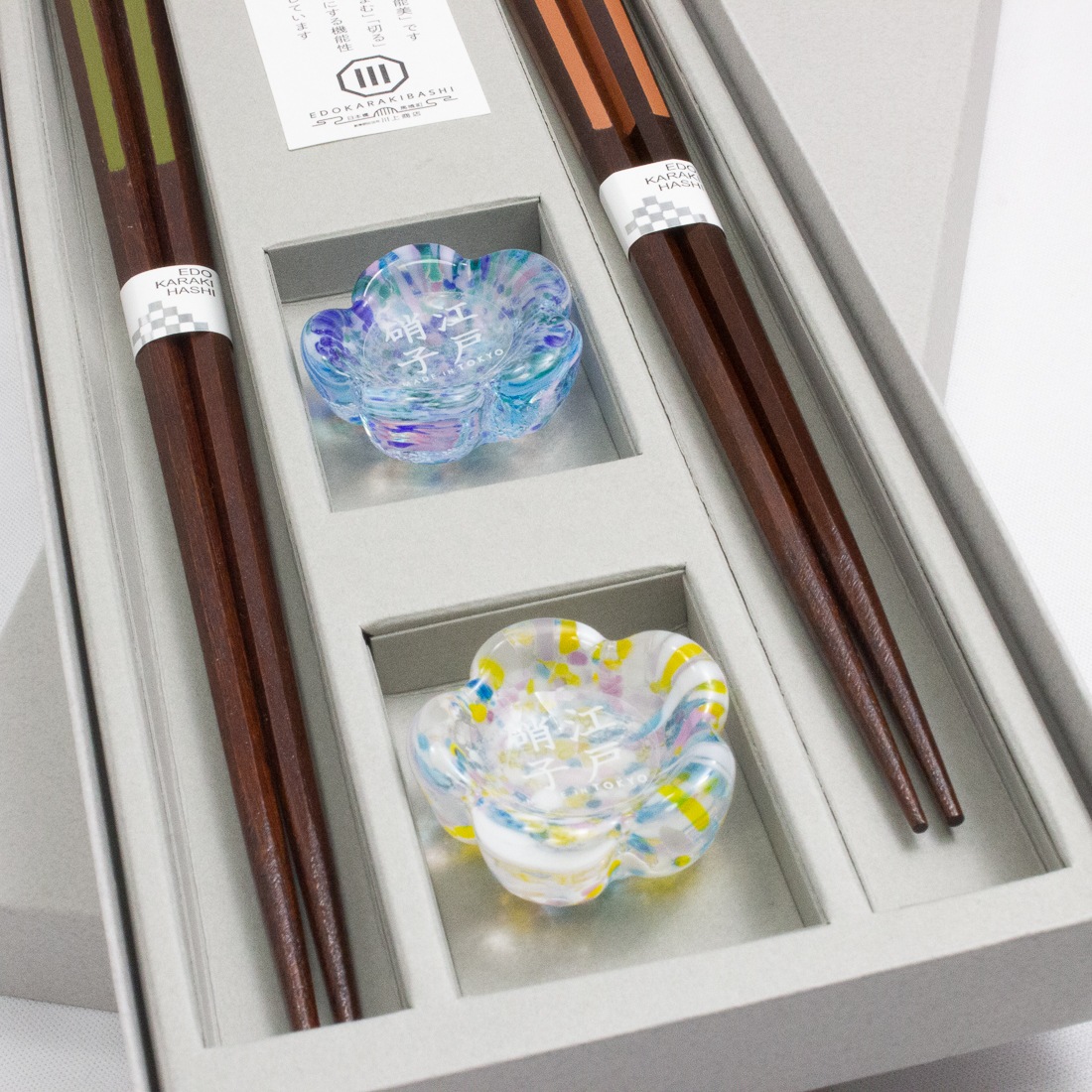 八角風車(緑・赤) 夫婦 江戸硝子うきよ花箸置付きギフト