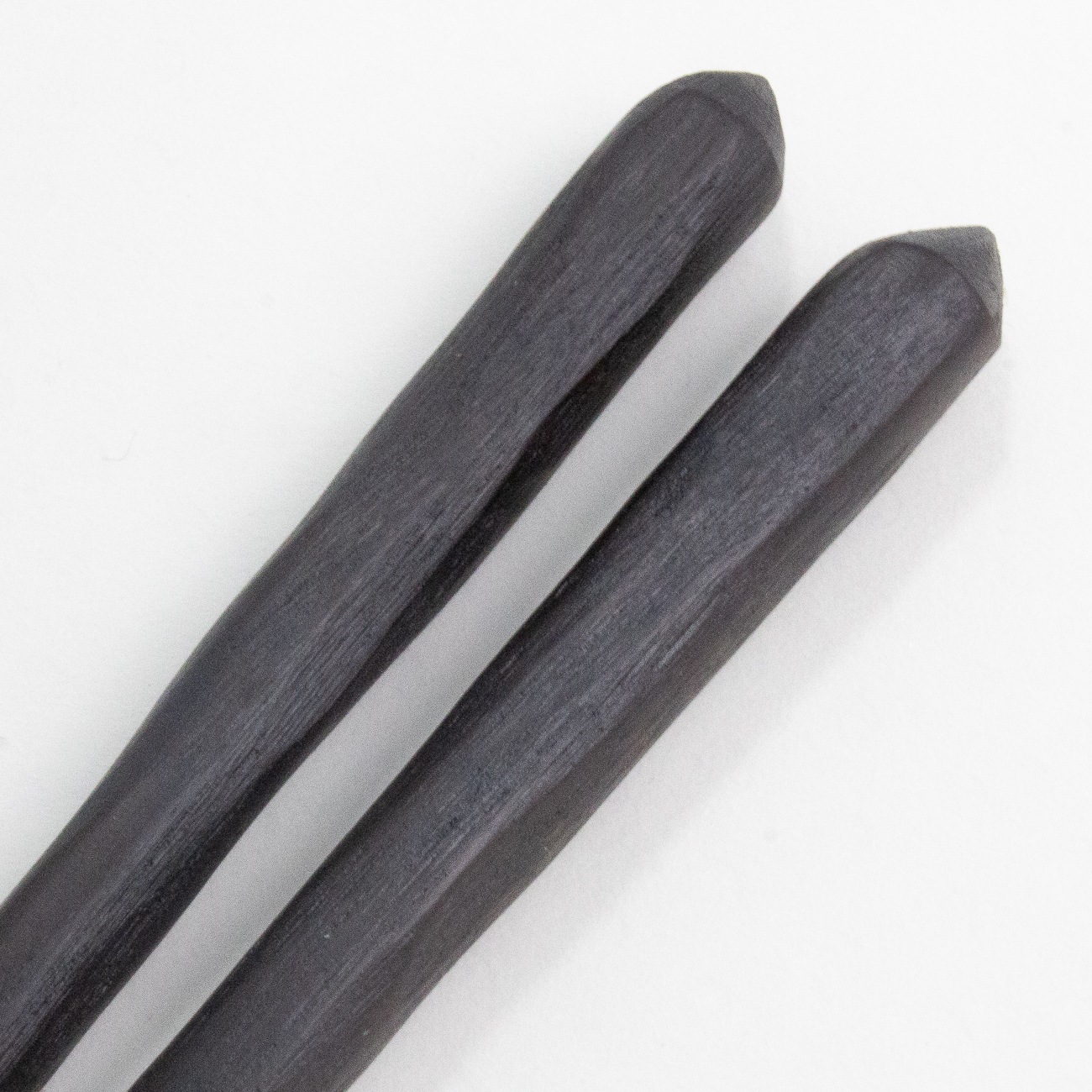 極上手彫黒檀　一半　23.5cm