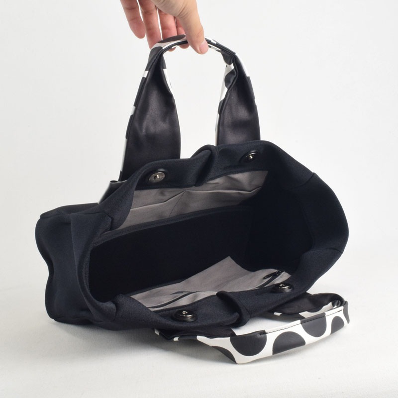 【美品】kawa-kawa wet トートバッグ　水玉ハンドル　Mサイズ　黒 BKMD)最後の1点※再入荷なし【wet mizutama handle】トートバッグ