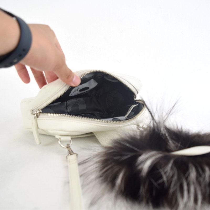 ホワイトフォックス　原皮 CAMPO FURED LEATHER WHITE LIGHT GREY | VEJA