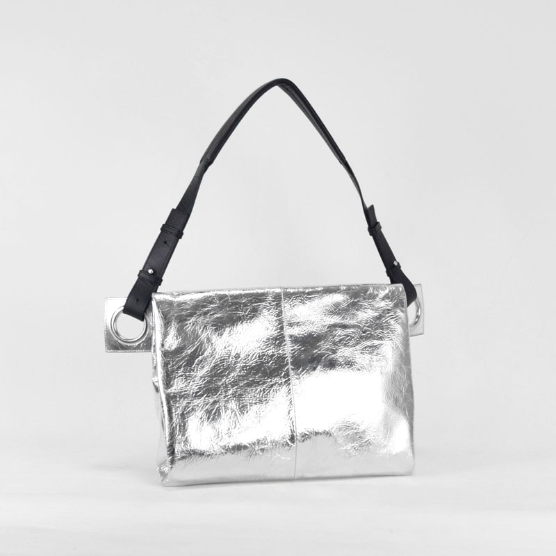 近日リリース【incas】hatomeボディバッグLサイズ | ボディバッグ