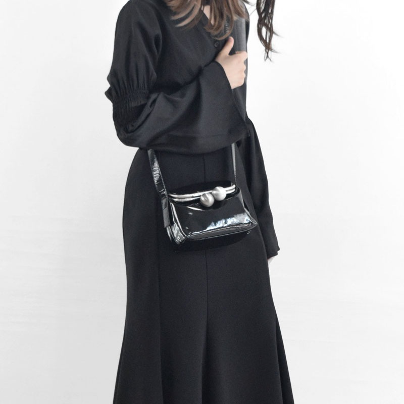 すぽっと Newリリース【s enamel】口金スクエアポシェットSサイズ | ポシェット