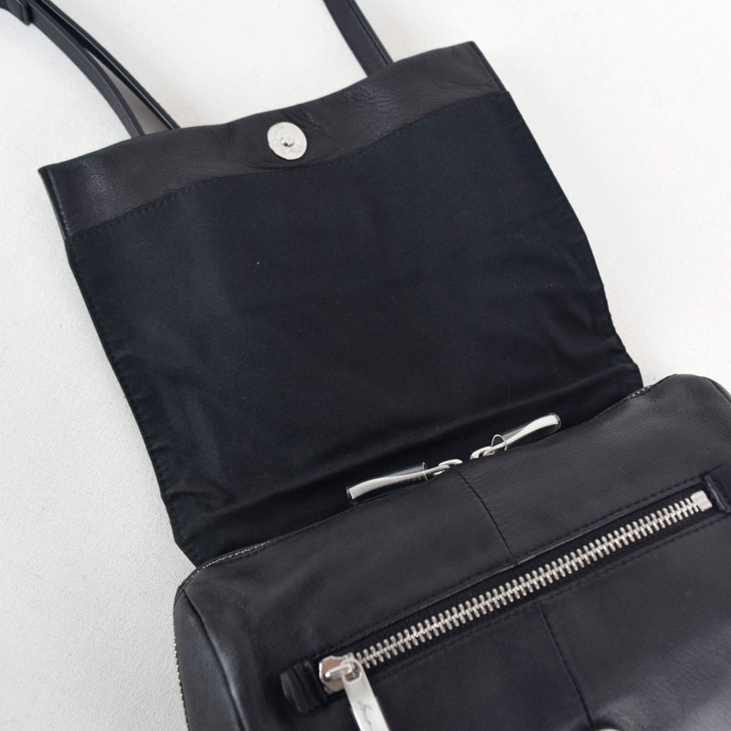 kawa-Re】buttonポシェット(575BK) | ポシェット