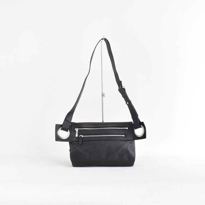 kawa-Re】hatomeボディバッグMサイズ(1234BK) | すべて