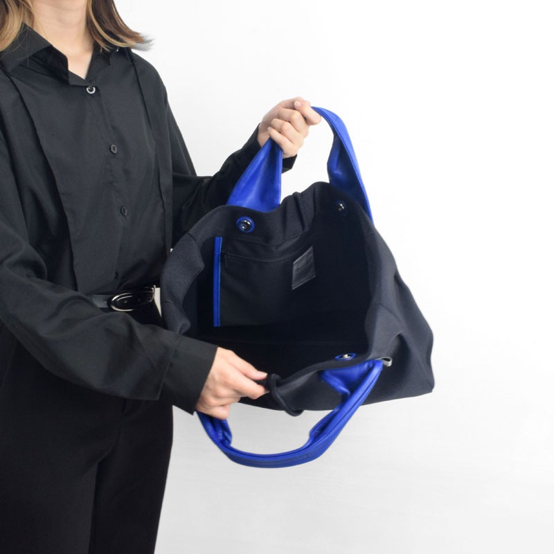 希少 美品 カワカワ kawakawa wetトートバッグ 限定色 ブルー Newリリース【wet blue】トートバッグMサイズ | トートバッグ