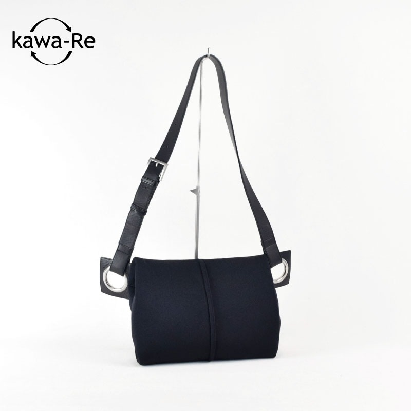 売切れ【kawa-Re】wetボディバッグMサイズ(1289BK) | ボディバッグ