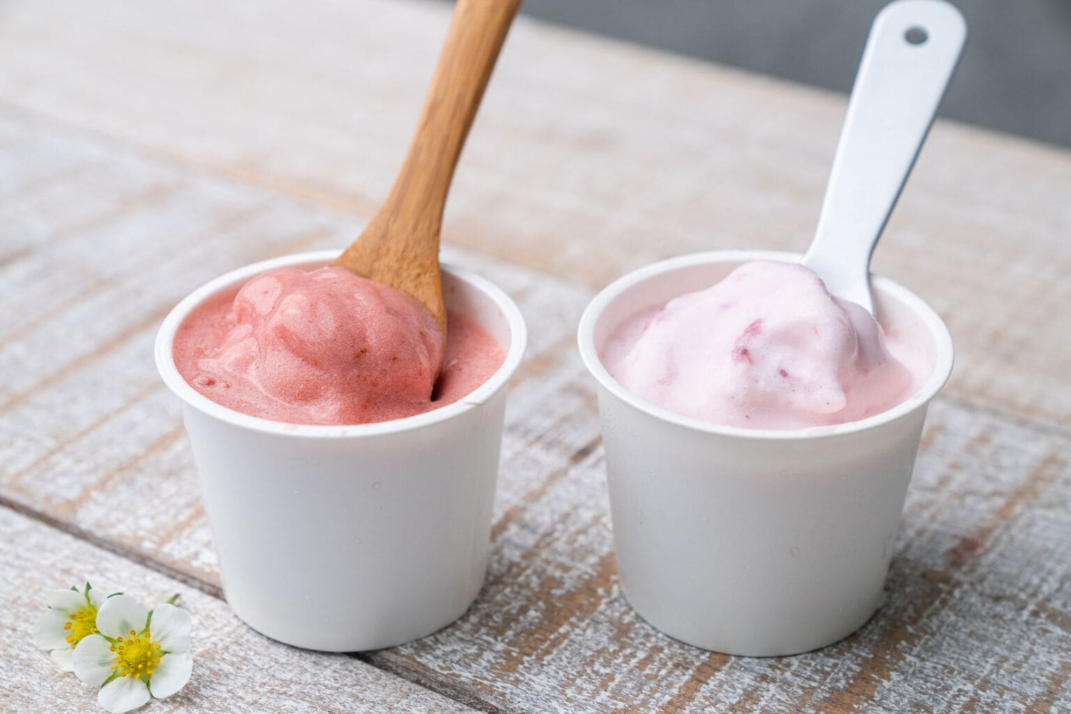 8個入】いちご農園のStrawberry ice cream～完熟いちご香る口溶け