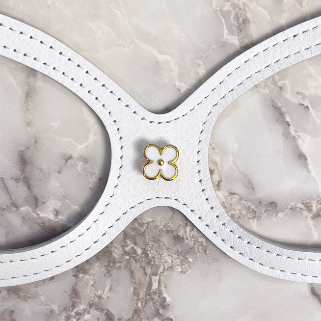 スタッズ（フラワーモチーフ） 商品詳細：犬のグッズ通販 kazama