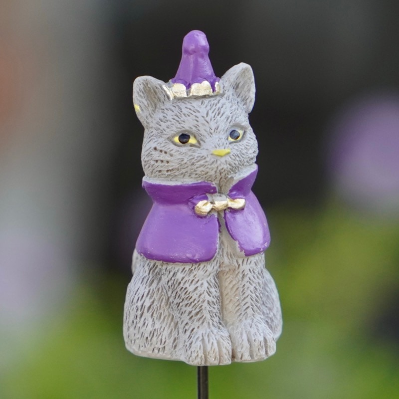 ガーデンピック「ミステリアスグレーの猫さん」