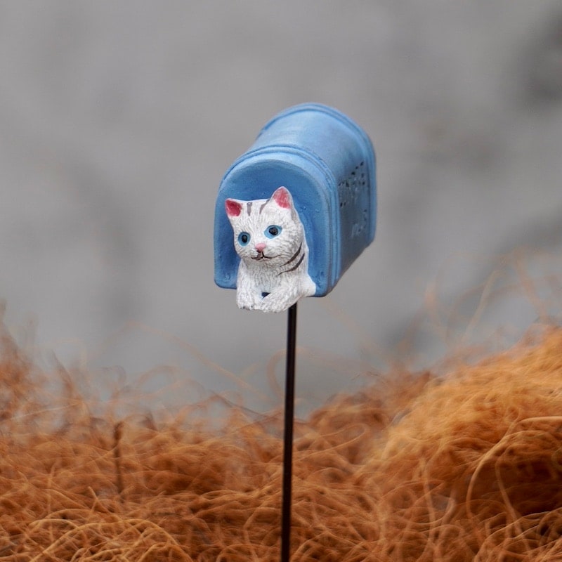 受注製作】ガーデンピック傘ねこ『ふきすさばれる』1匹590円