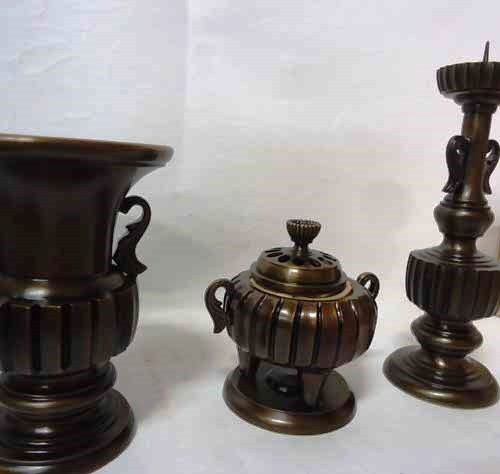 �Ƴ�ʩ�񡡻���­