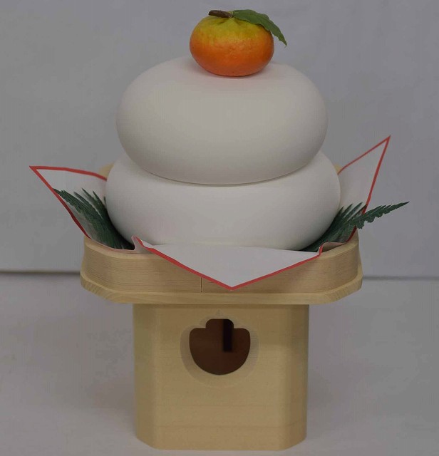 すぐ飾れる 豪華な三宝セット 正月飾り 鏡餅 陶器製 毎年飾れる | 季節