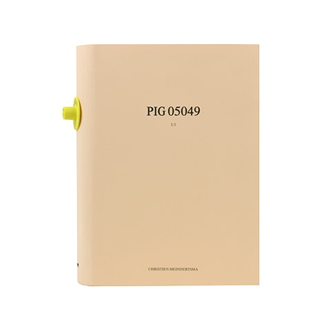 Christien Meindertsma / PIG 05049 [2022 7th edition]｜恵文社