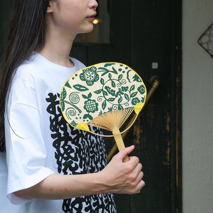 関美穂子 型染うちわ（小）｜恵文社一乗寺店 オンラインショップ