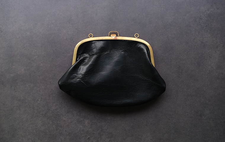 six coup de foudre 横長 frame bag（鹿革/black/レザー紐）｜恵文社  