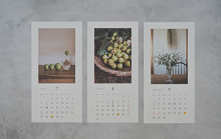 花と果物のデザインカレンダー 椿野恵里子 カレンダー 花と果実 2026｜恵文社一乗寺店 オンラインショップ