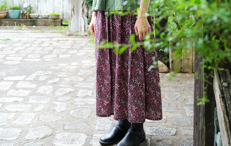 Curensology リバティギャザースカート yk リバティギャザースカート Marguerite（デイジーの花）｜恵文社