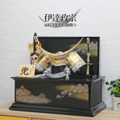 五月人形 コンパクト 伊達政宗 両枝金銀松収納飾り | 武将兜のモダン収納