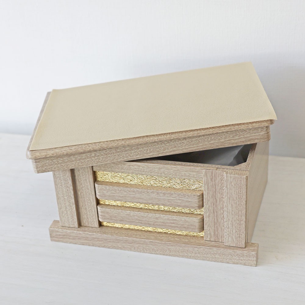 五月人形 コンパクト 本格木製収納徳川飾り | 徳川家康兜のモダン