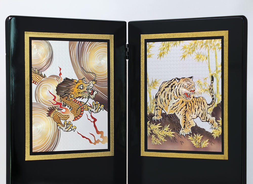 五月人形 コンパクト NEW NAMI（ニューナミ）| 本格木製収納飾りのモダン武将兜