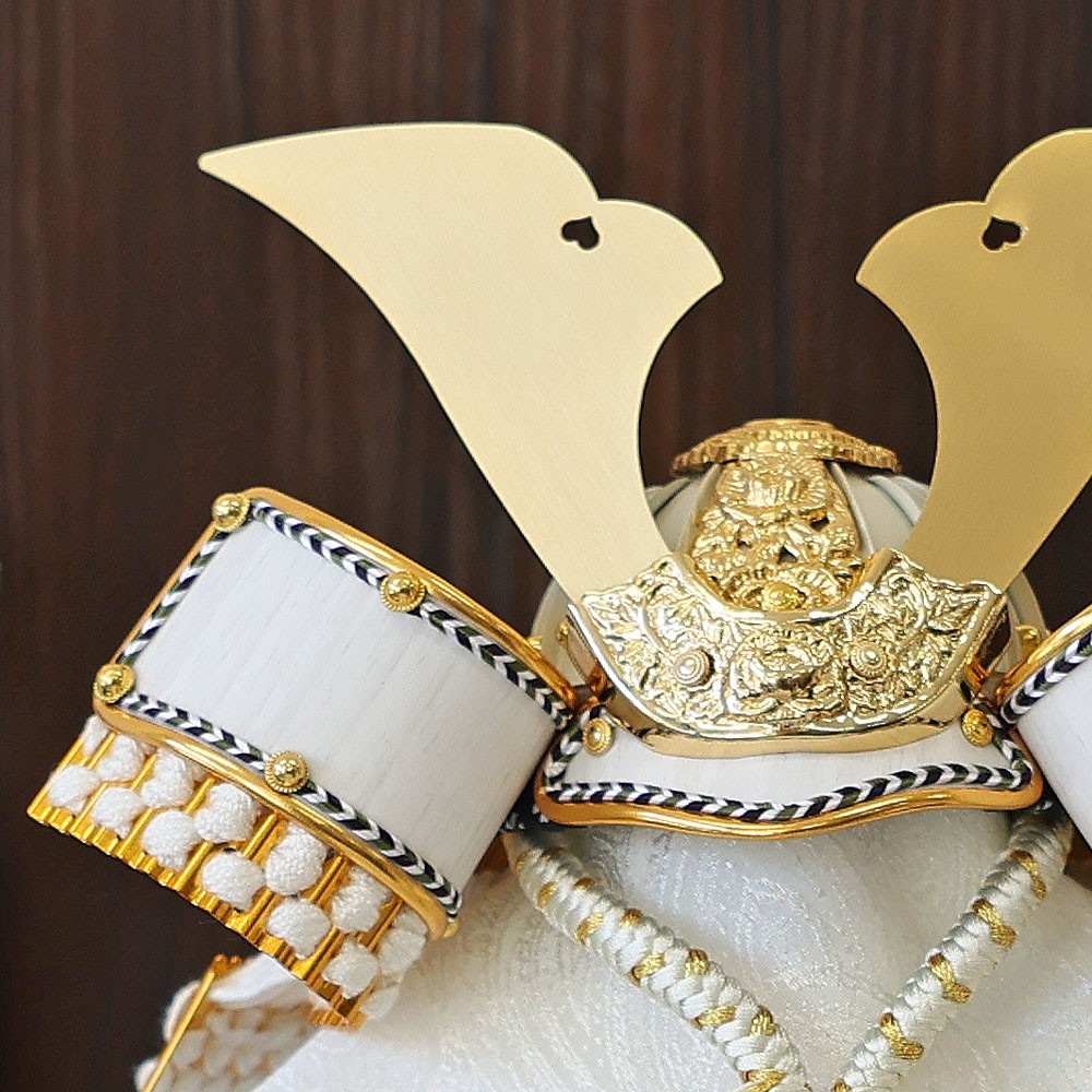 五月人形 コンパクト Premium Brown 木製本格収納飾り | 落ち着いたモダン武将兜