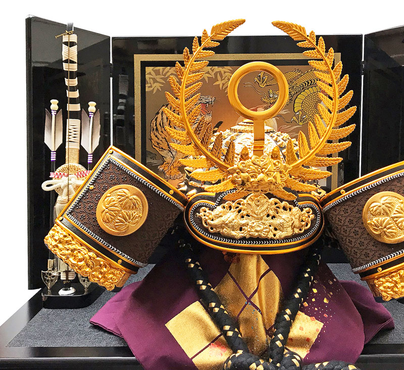 五月人形 コンパクト 立体特上着用兜 | 本格武将兜のモダン収納飾り