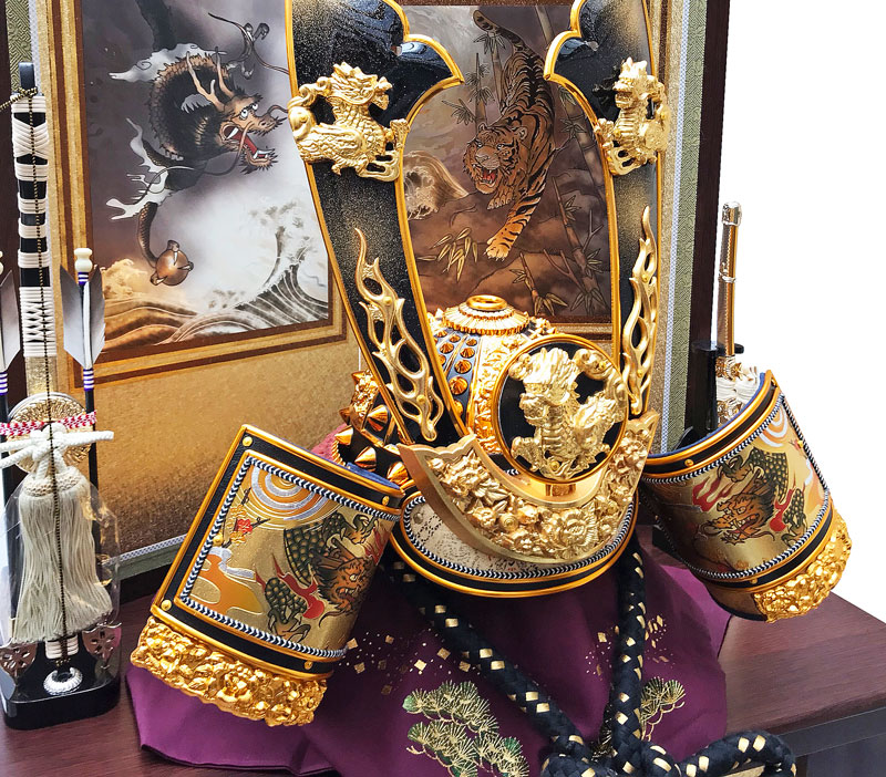 五月人形 コンパクト 立体特上着用兜 | 本格武将兜のモダン収納飾り