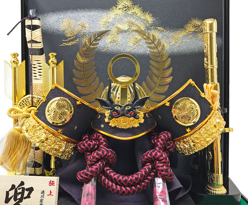 武将兜　徳川家康　PC台付 黄金兜 徳川家康 純金メッキ仕上げ PC台付 - メルカリ