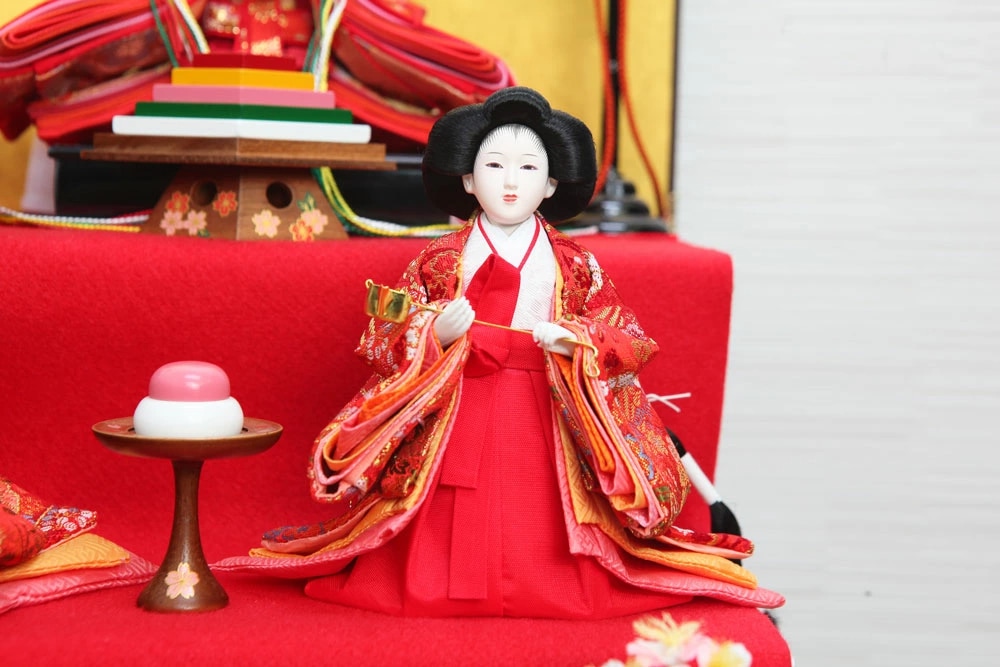 雛人形 コンパクト 特上五人毛氈三段｜本格的な三段飾り雛人形