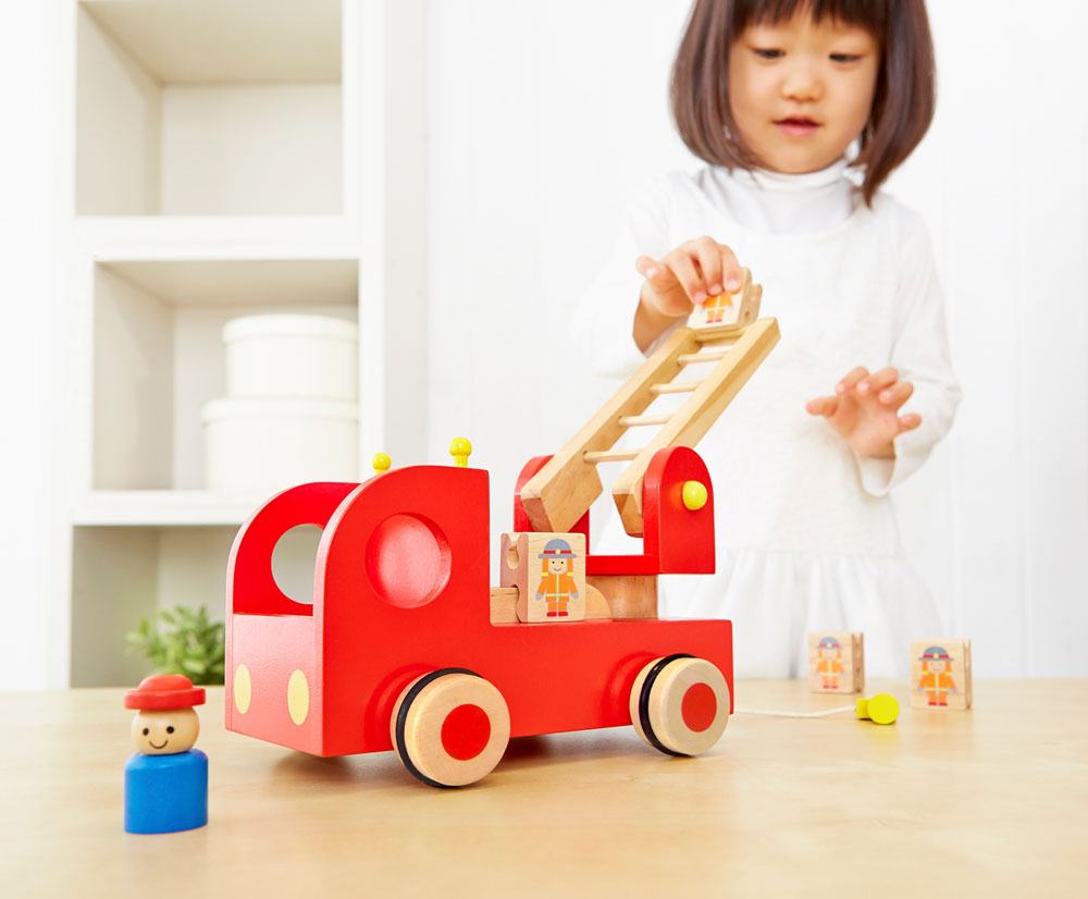 カタカタ森の消防車