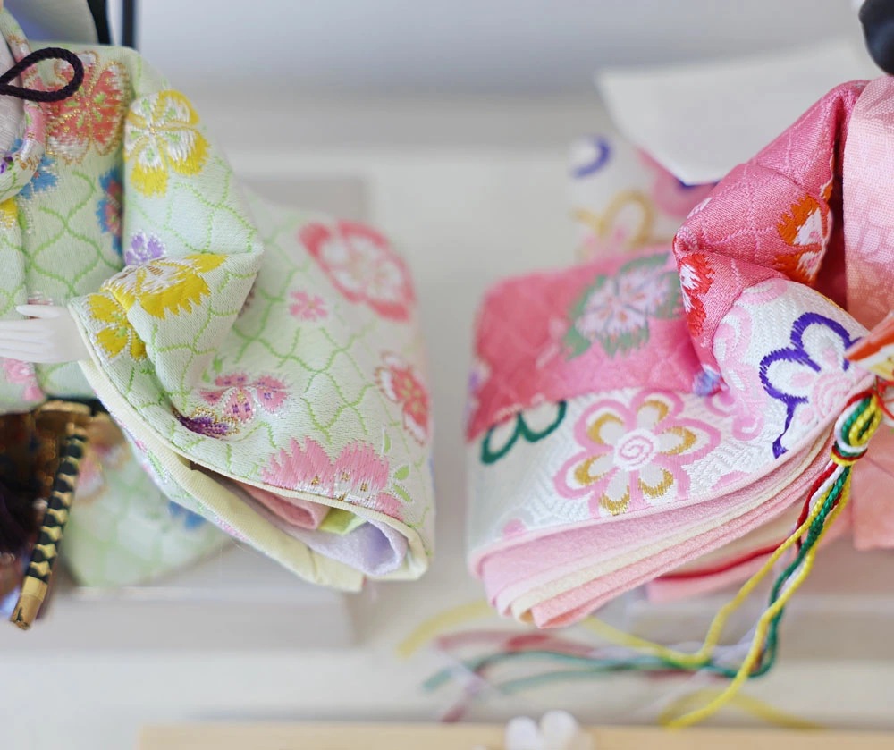 雛人形 コンパクト MOCHA(モカ) ケース飾り｜モカ色が上品な雛人形