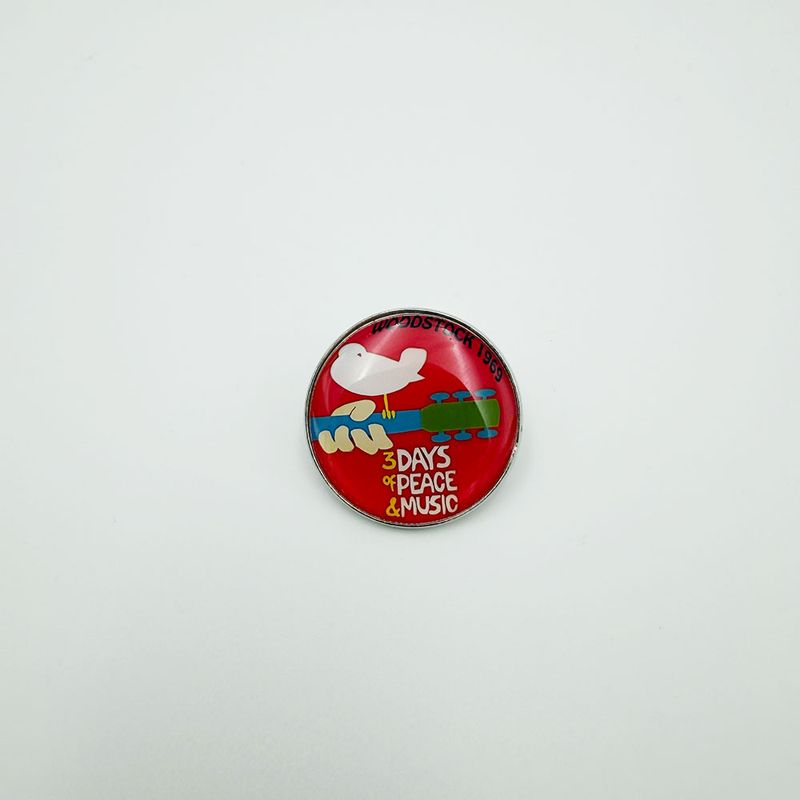 ピンバッジ