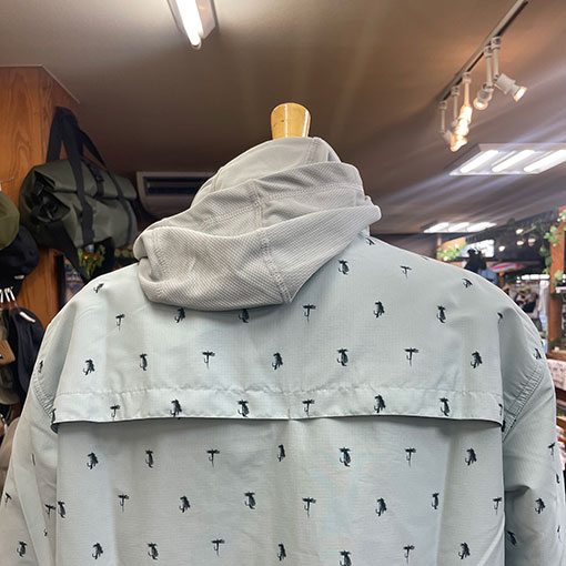 Rep Your Water ハイブリッドフィッシングシャツ トラウトタイズ